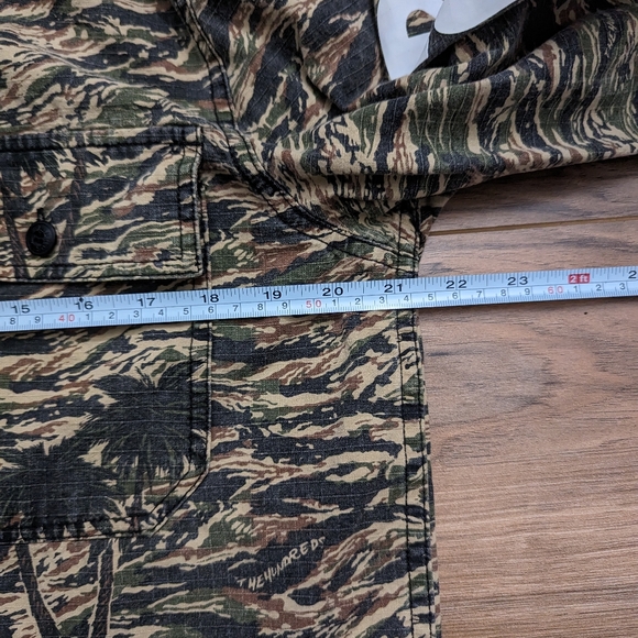 The Hundreds Camo Camouflage Zip Up Jacket - Picture 2 of 4